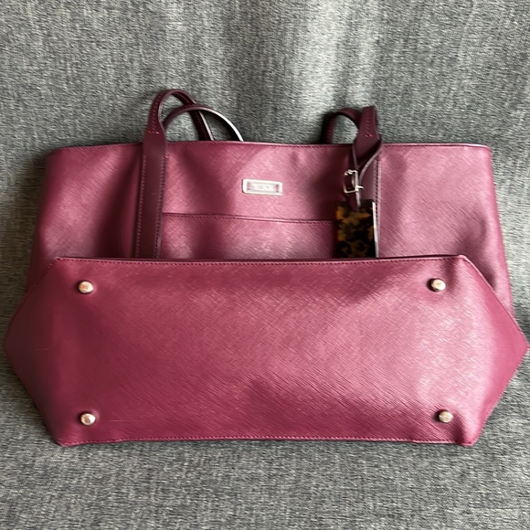 Tumi Bags Tumi Voyager Tote Like New Poshmark